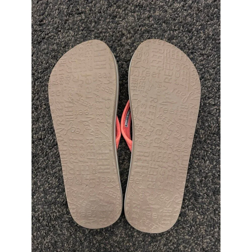 Reef youth sandals size 4 NWOT women’s 5.5